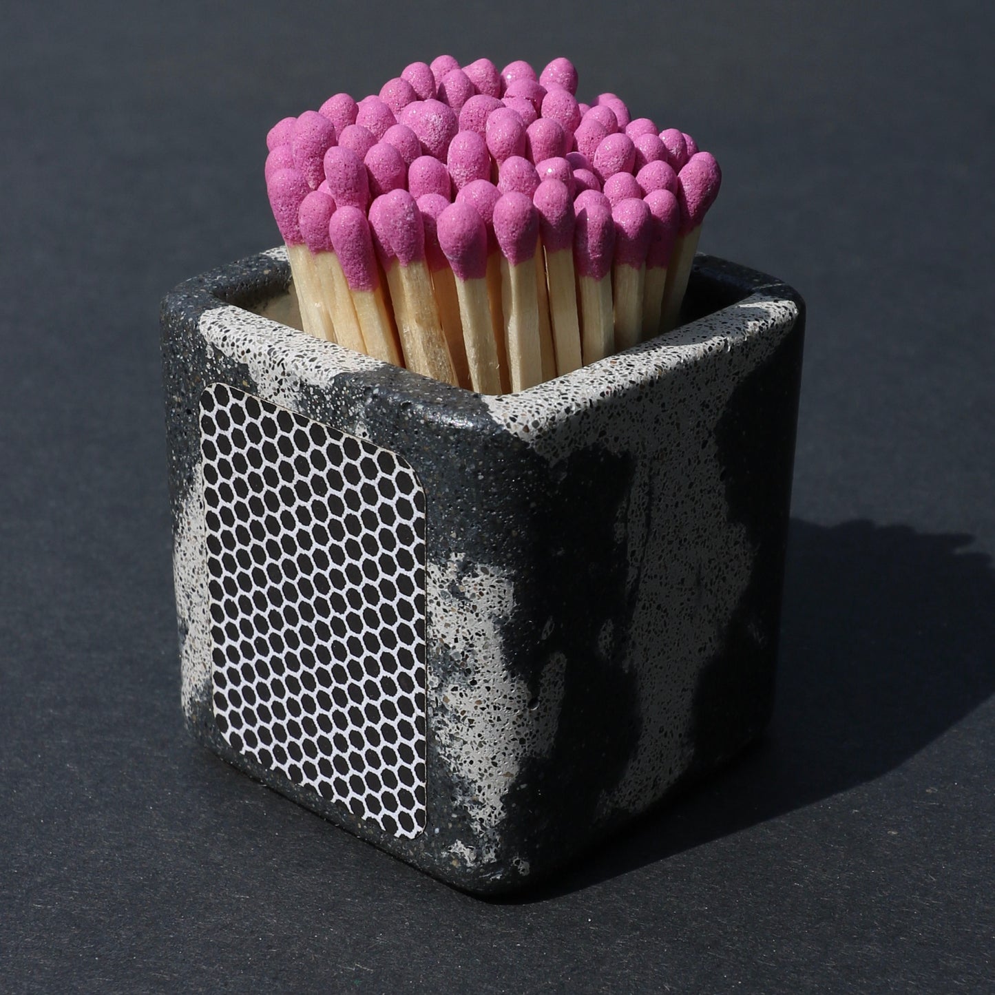Marbled Match Pot (Black + White)