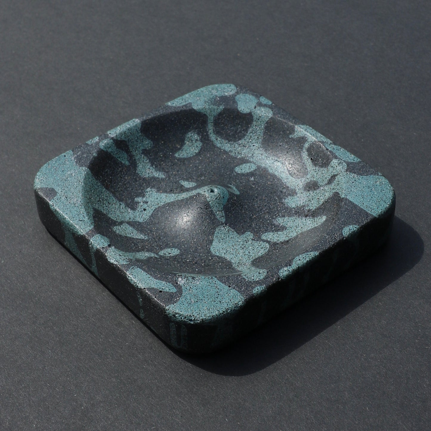 Splatter Concrete Incense Holder (Blue + Black)