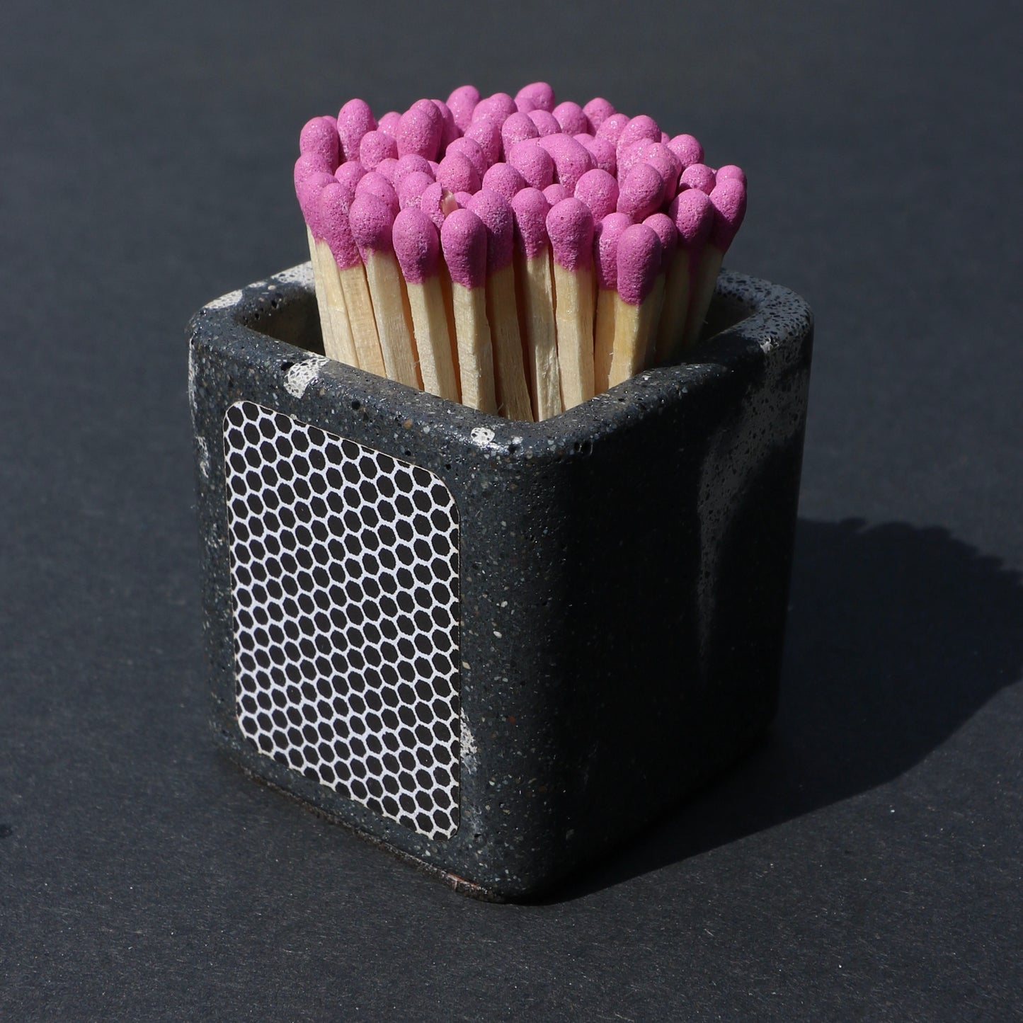 Marbled Match Pot (Black + White)