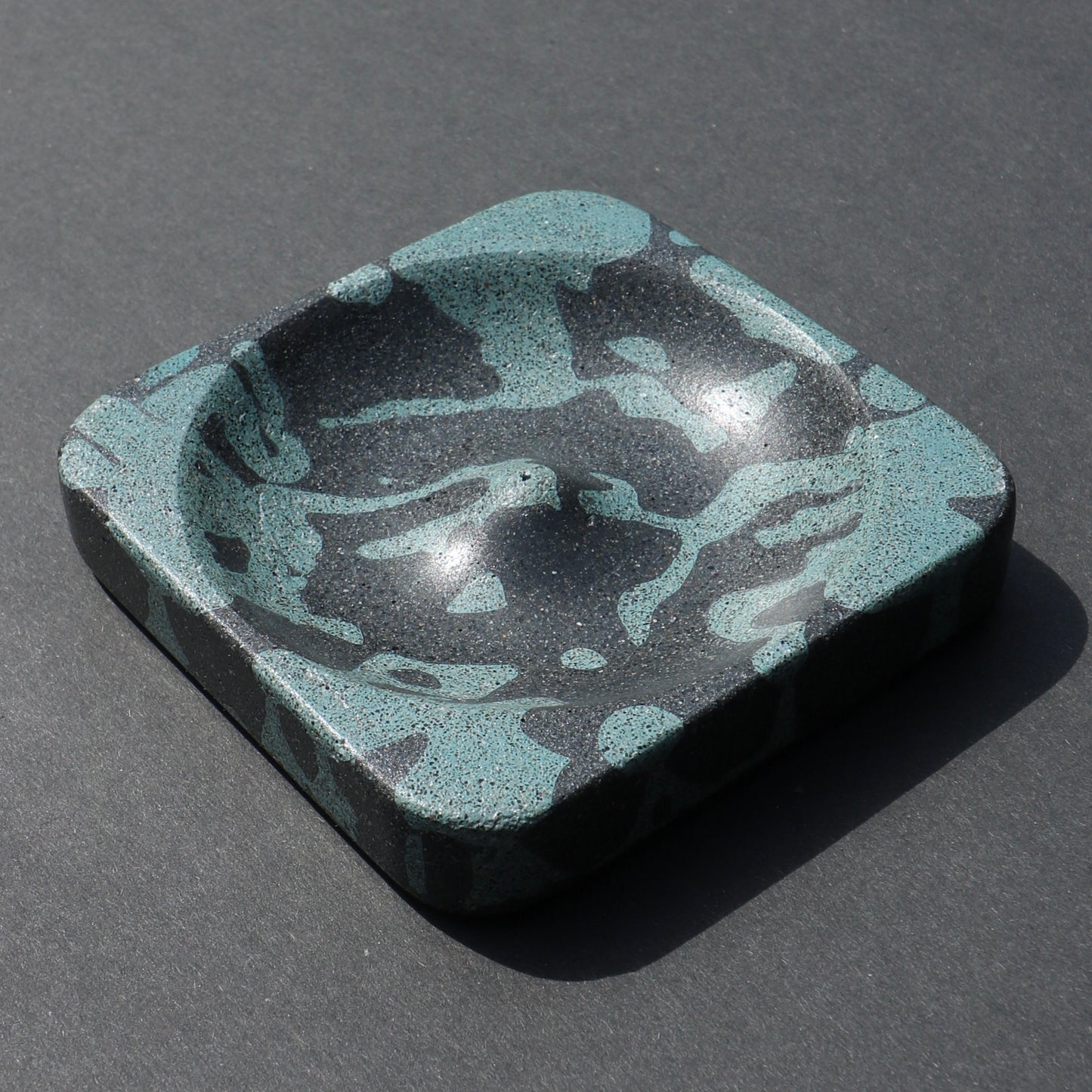Splatter Concrete Incense Holder (Blue + Black)