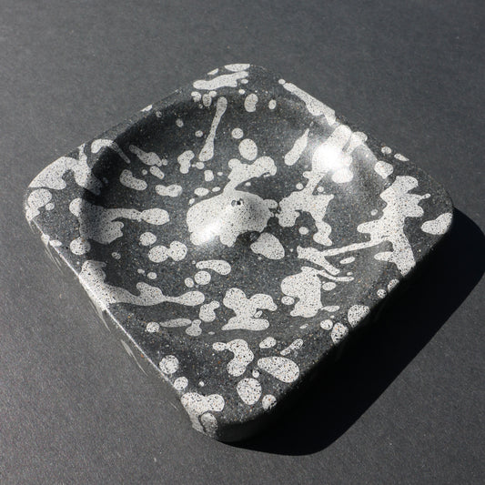Splatter Concrete Incense Holder (Bright White + Black)